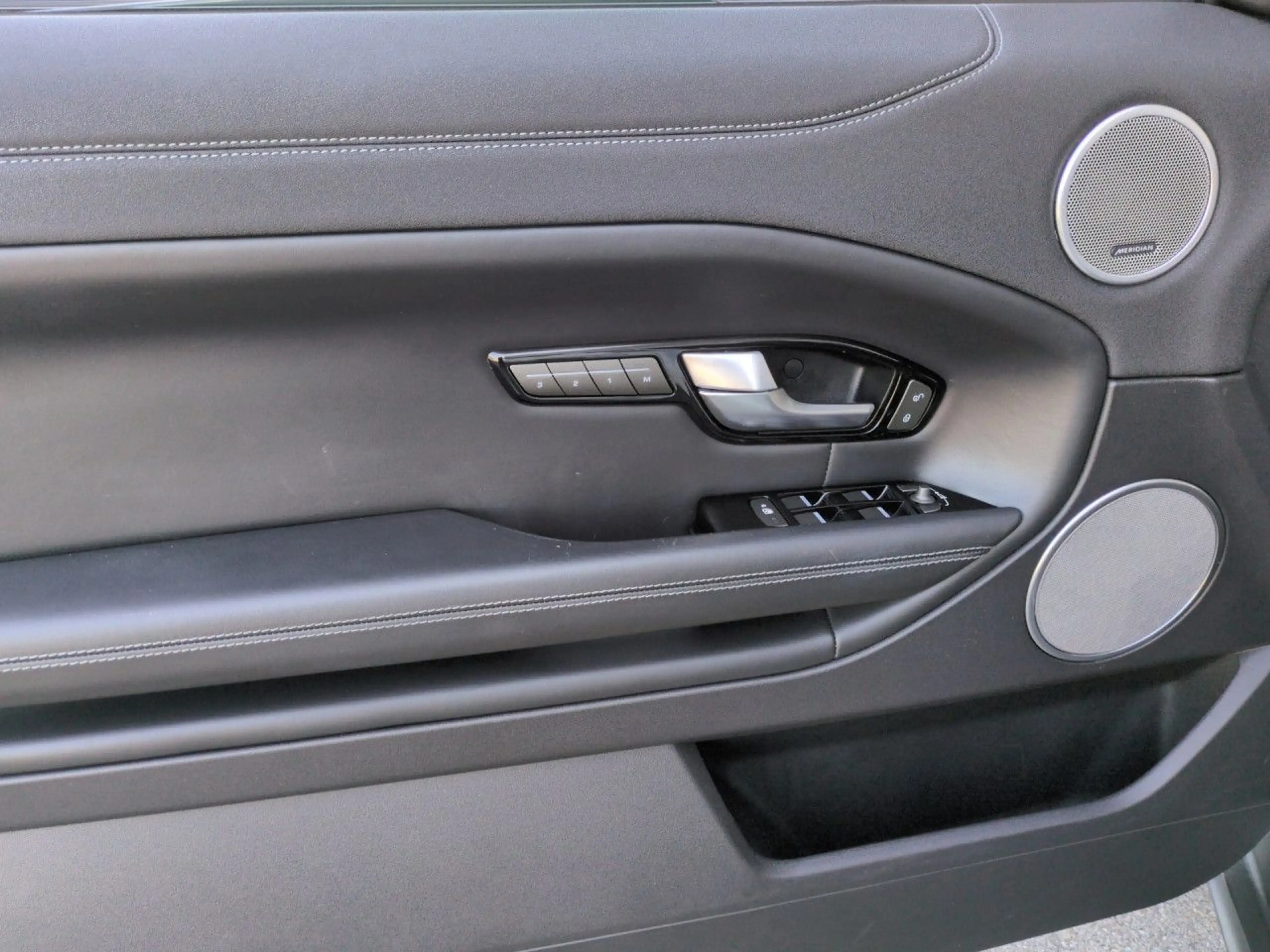 Land Rover Range Rover Evoque Cabriolet TD4 HSE Dynamic AHK — photo 4