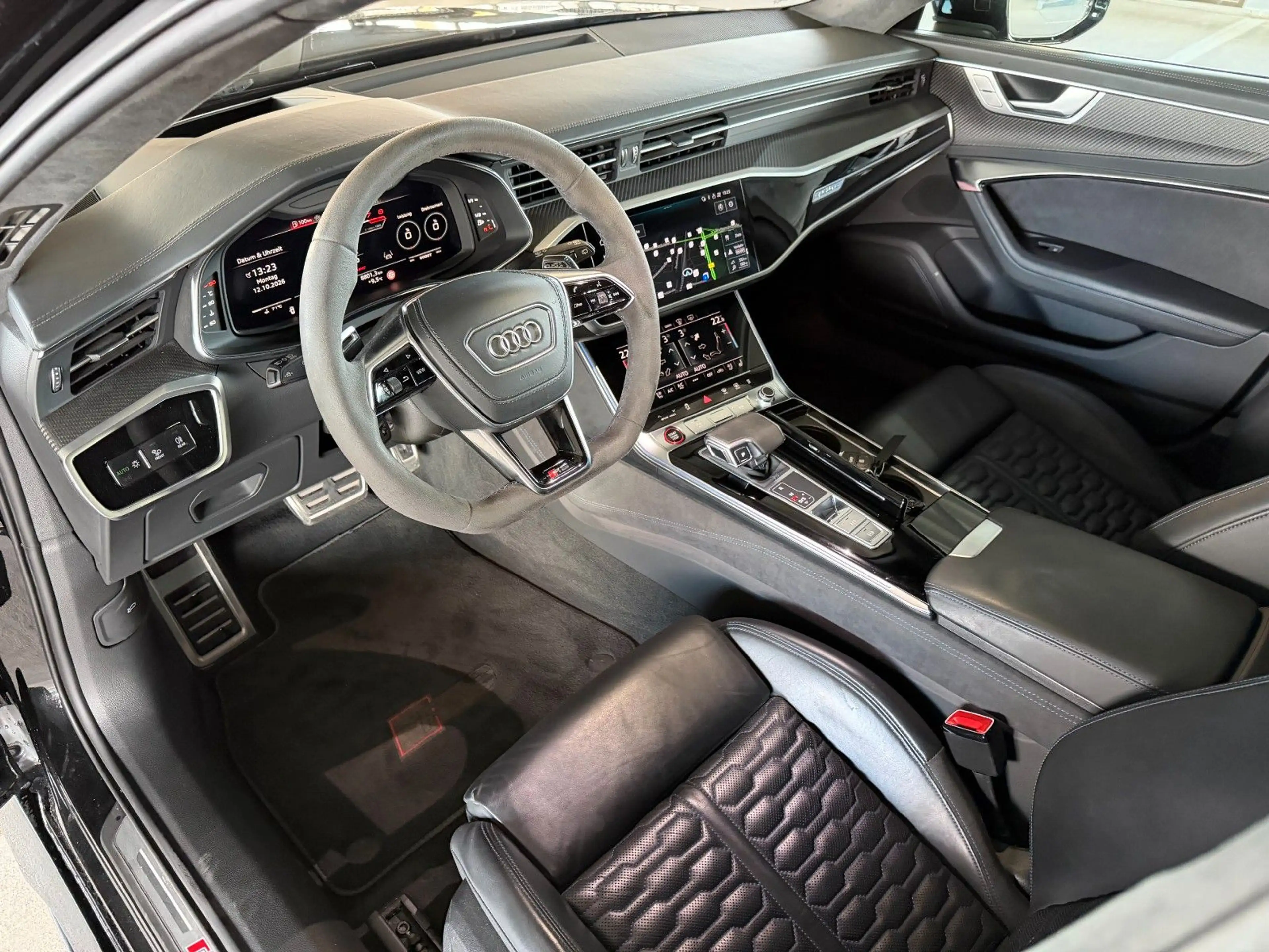Audi RS6 PERFORMANCE PANO/KERAMIK/VOLL !!! — photo 15