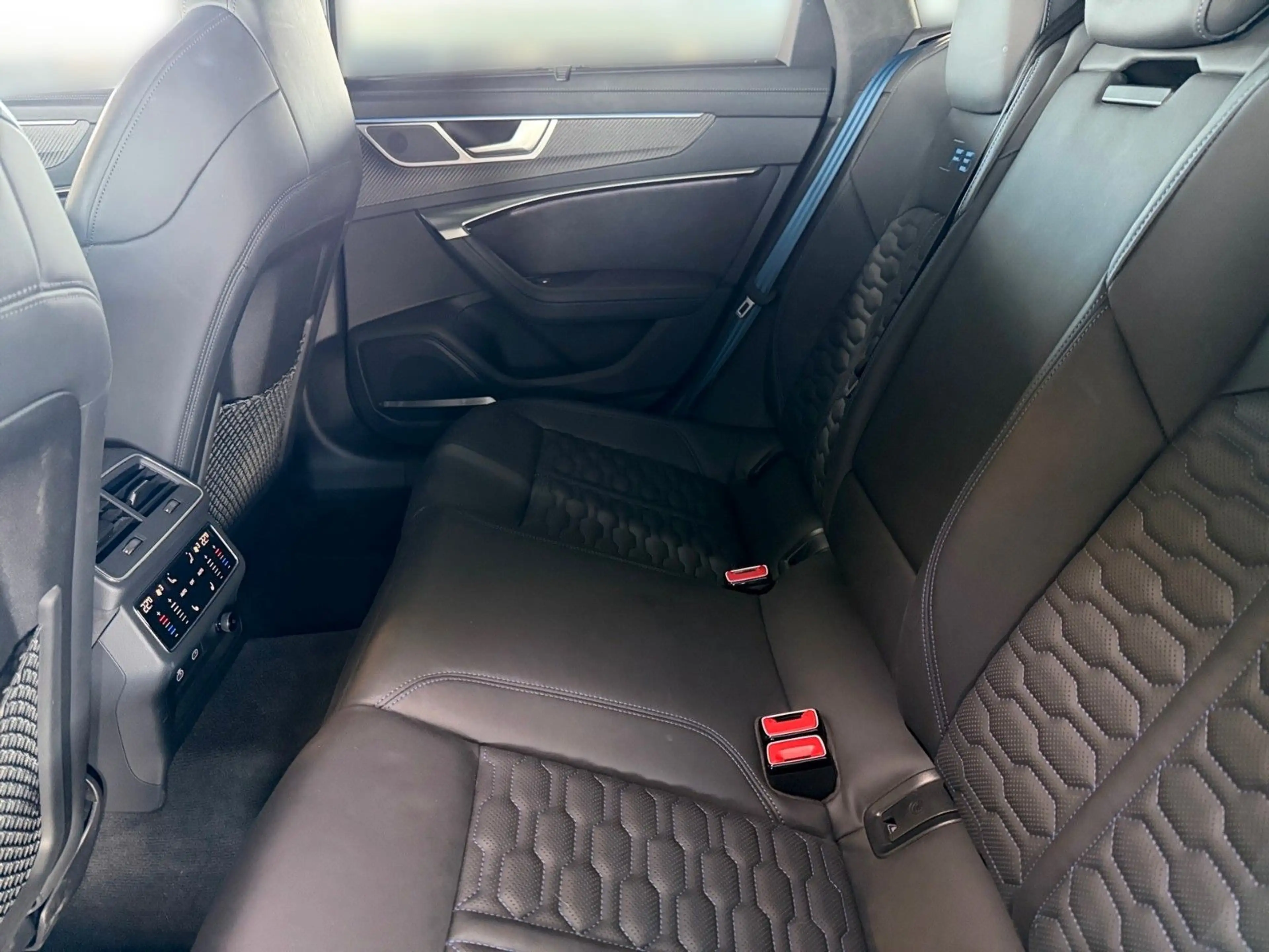 Audi RS6 PERFORMANCE PANO/KERAMIK/VOLL !!! — photo 11