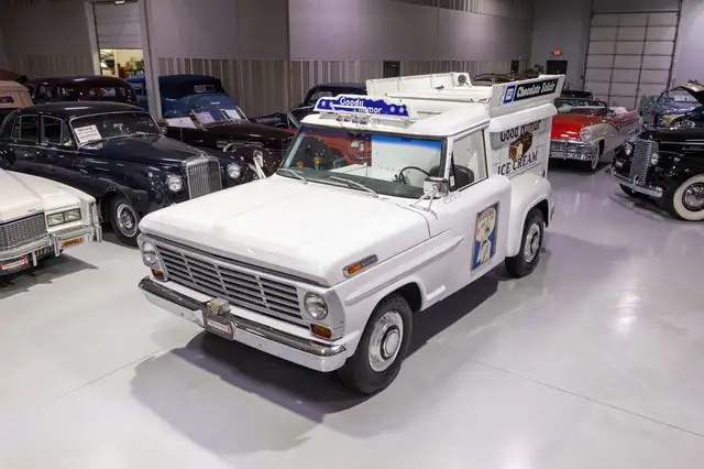 Ford F-250 Good Humor Ice Cream Truck