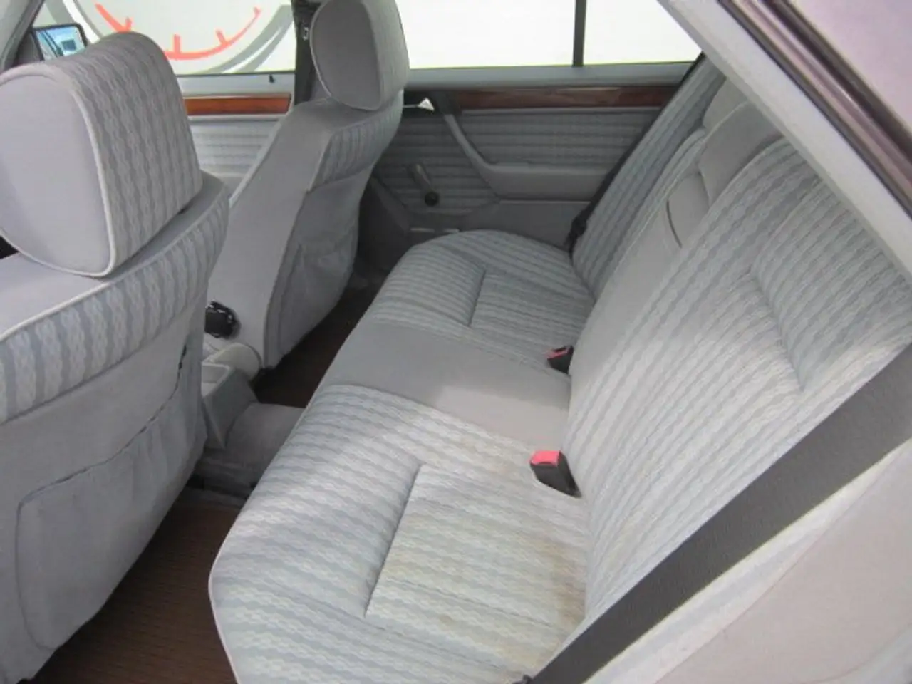 Mercedes-Benz 230 E Aut., foto 9