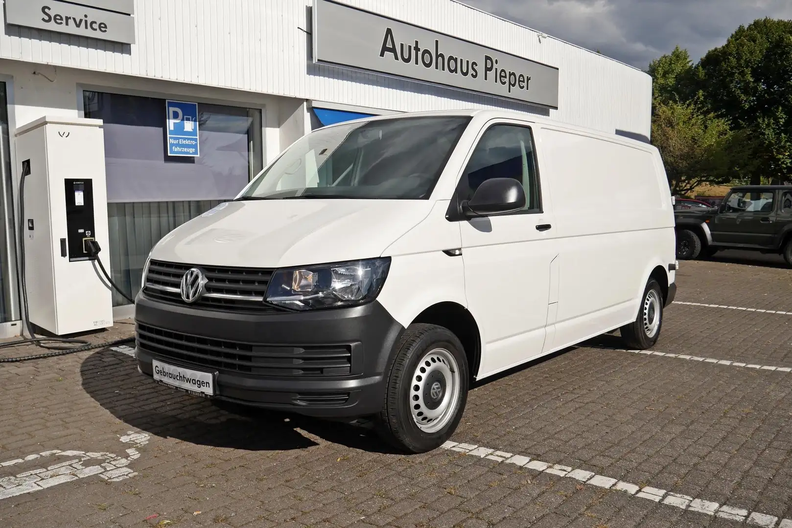 Volkswagen T6 Transporter 2.0 TDI Kasten Lang DSG AHK Ramp... Blanc - 2