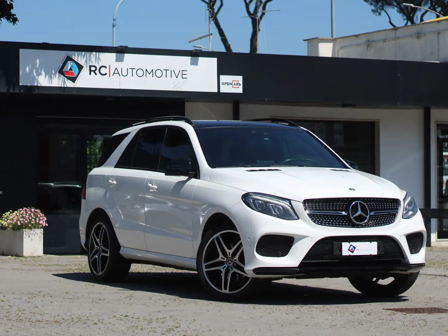 Mercedes-Benz GLE 350 D PREMIUM 4MATIC Blanc - 1