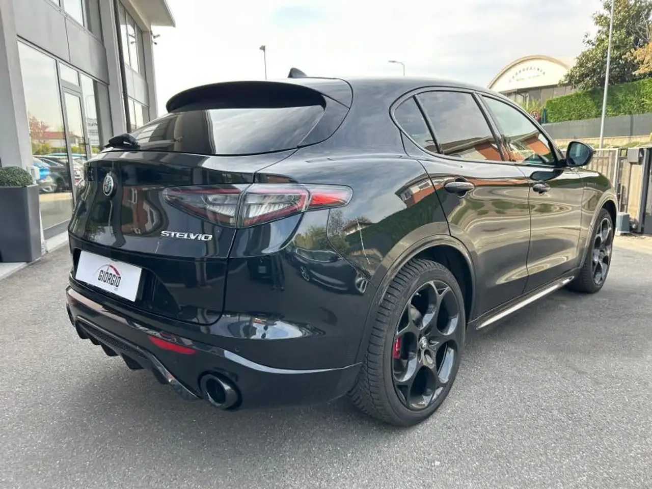 Alfa Romeo Stelvio 2023