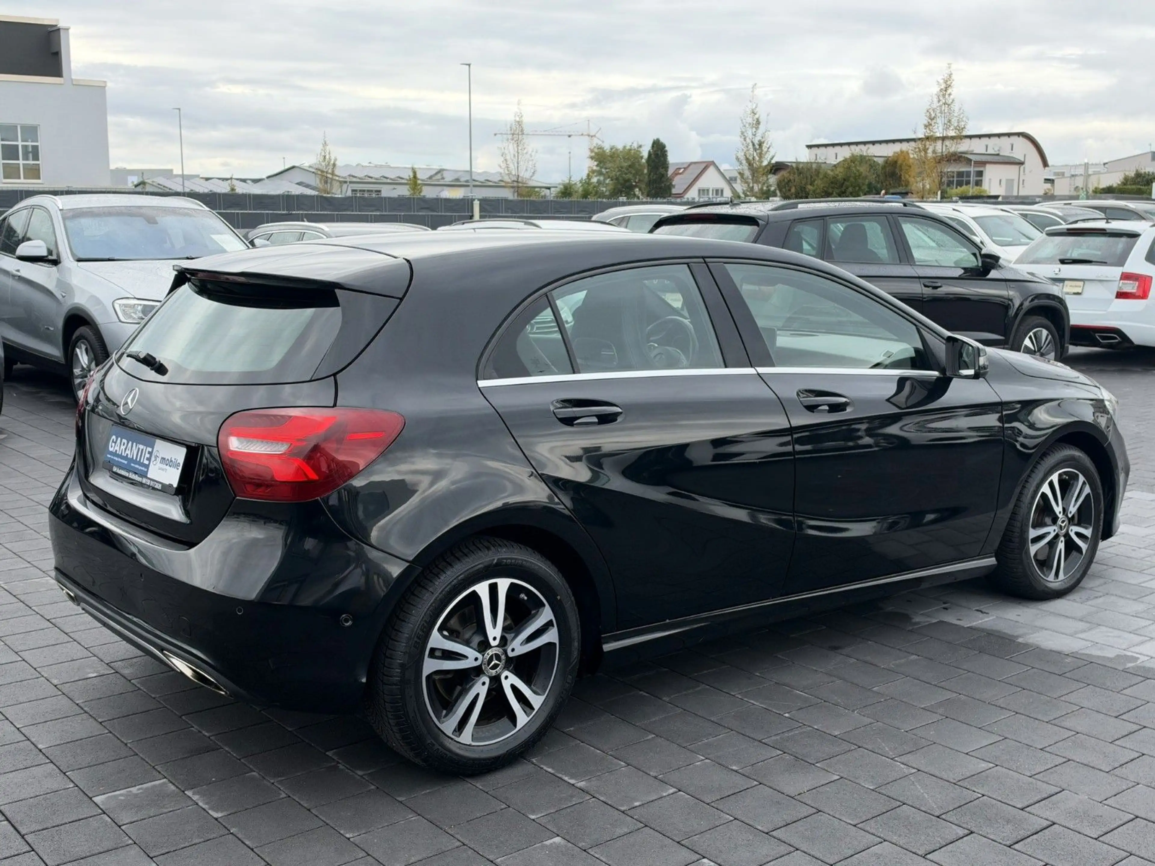Mercedes-Benz A 200 *AUTOMATIK*LED*TEMPOMAT*CARPLAY*SZHZ*ALU — photo 4