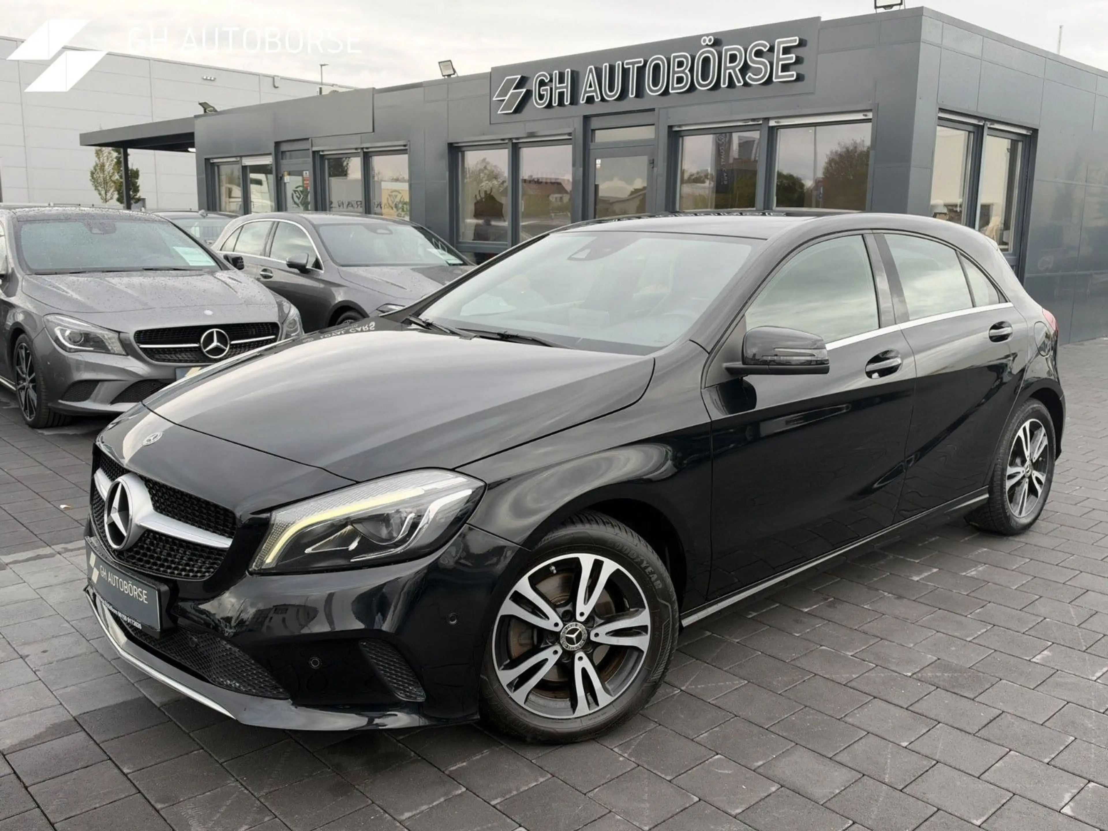 Mercedes-Benz A 200 *AUTOMATIK*LED*TEMPOMAT*CARPLAY*SZHZ*ALU
