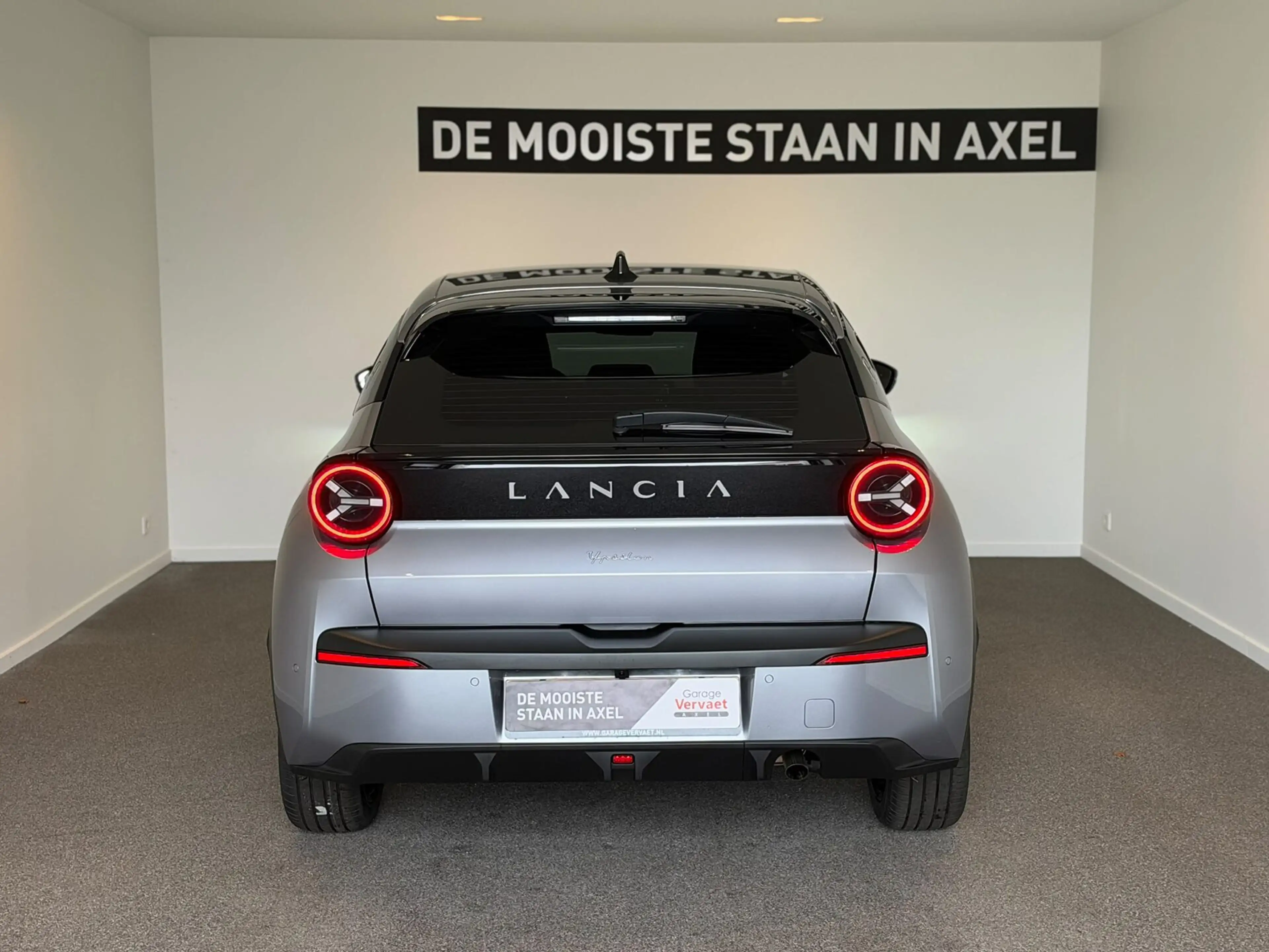 Lancia Ypsilon 1.2 Turbo Hybrid — photo 15
