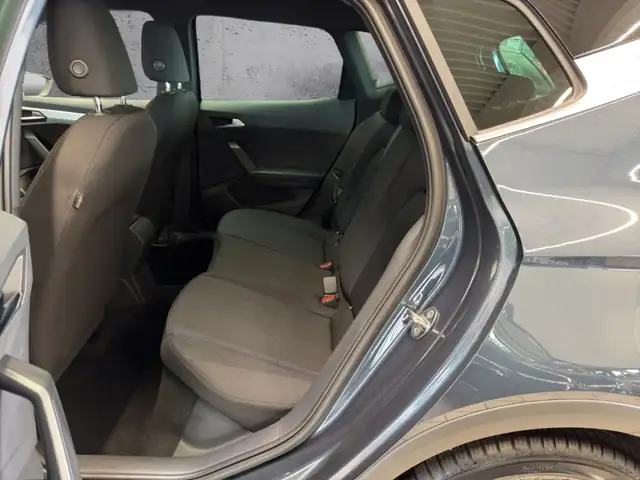 Seat Arona view 13