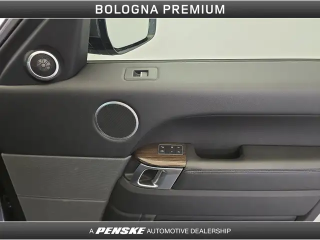 Land Rover Range Rover Sport view 24