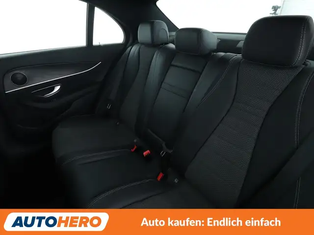 Mercedes-Benz E-Class view 14