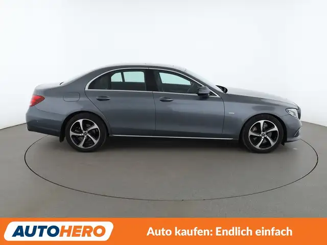 Mercedes-Benz E-Class view 7