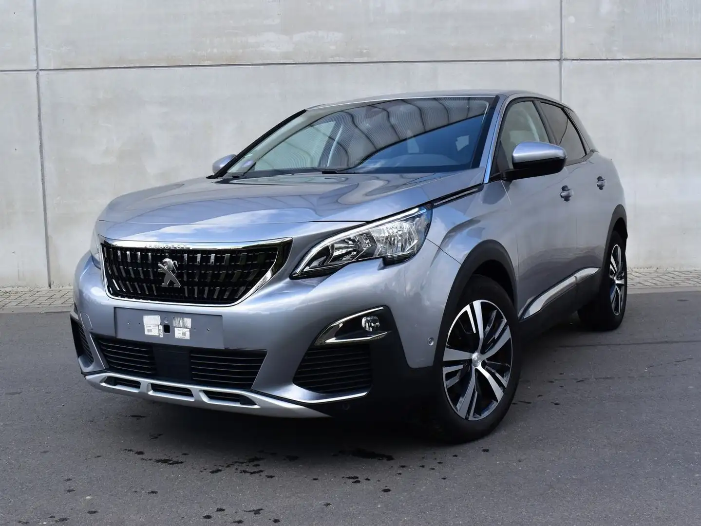 Peugeot 3008 1.2 Allure EAT8 *Nouvelle Courroie* Grijs - 1