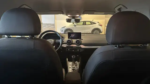 Audi Q2 view 11