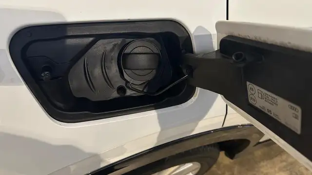 Audi Q2 view 19