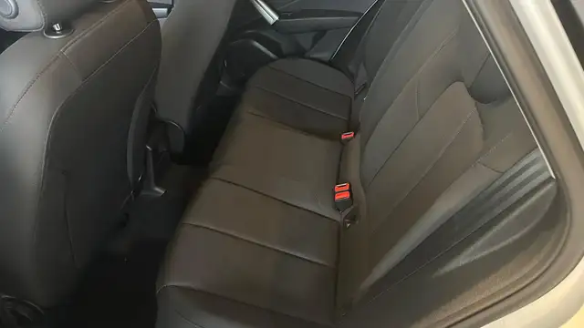 Audi Q2 view 15