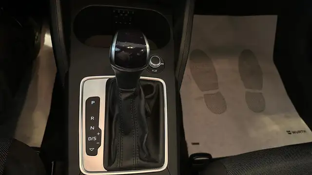 Audi Q2 view 21