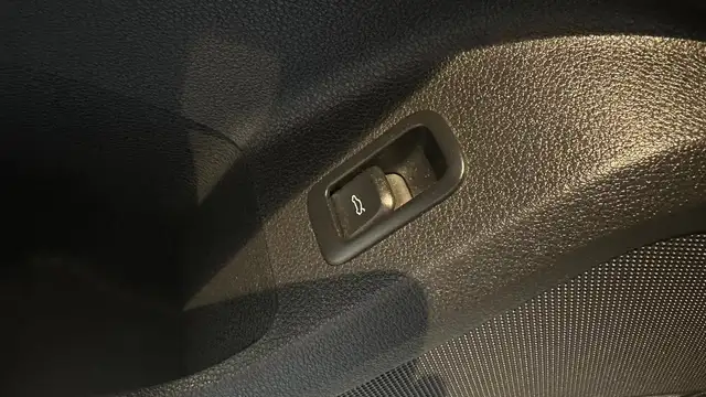 Audi Q2 view 23