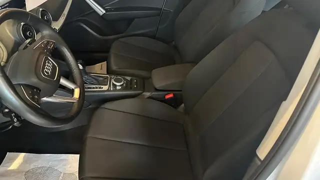 Audi Q2 view 17