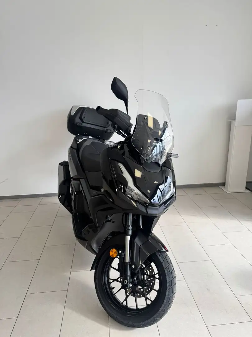 Honda ADV 350 HONDA ADV 350 - 1