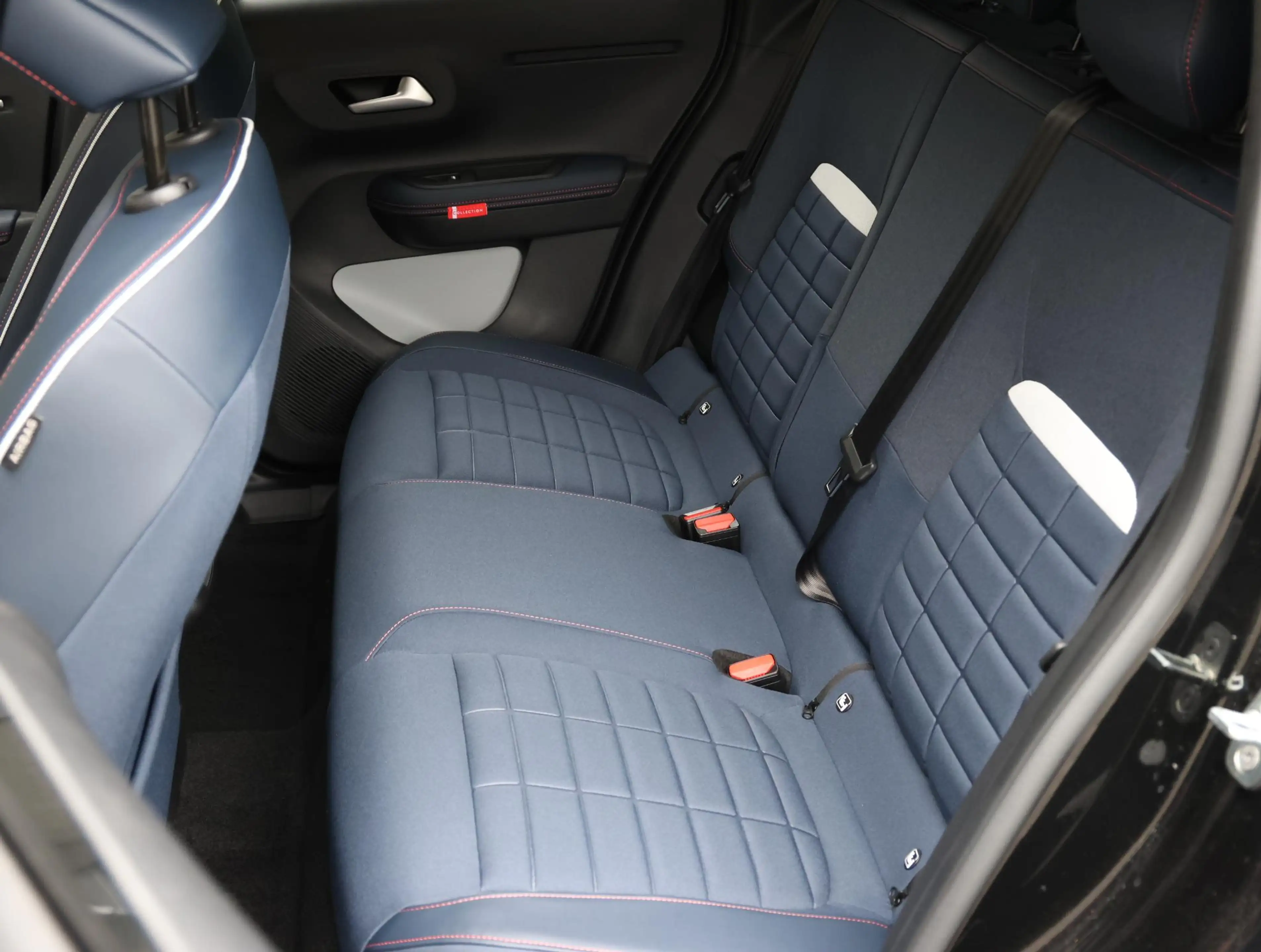 Citroen E-C3 Collection 113pk Comfort Range 44 kWh | Camera | Z — photo 15