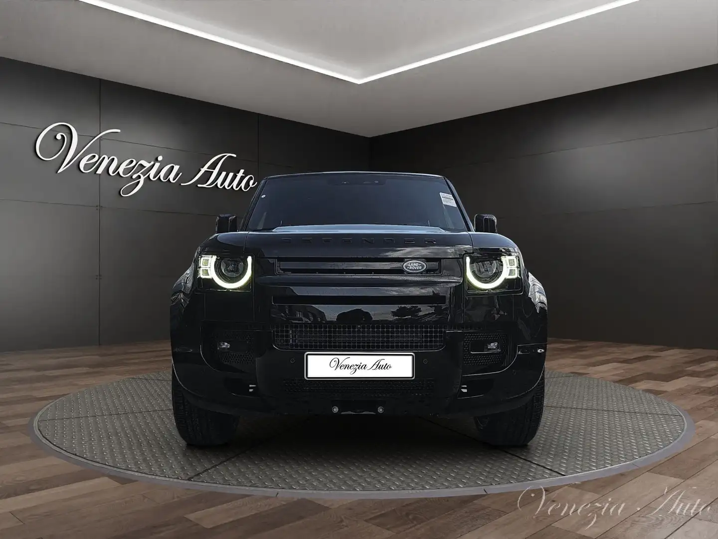 Land Rover Defender Defender 110 D300 300cv 4x4 Tetto GANCIO ACC Noir - 2
