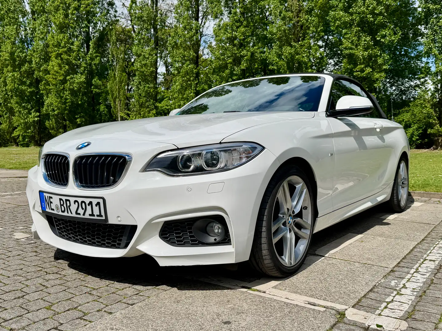 BMW 228 228i Cabrio Aut. M Sport Weiß - 1
