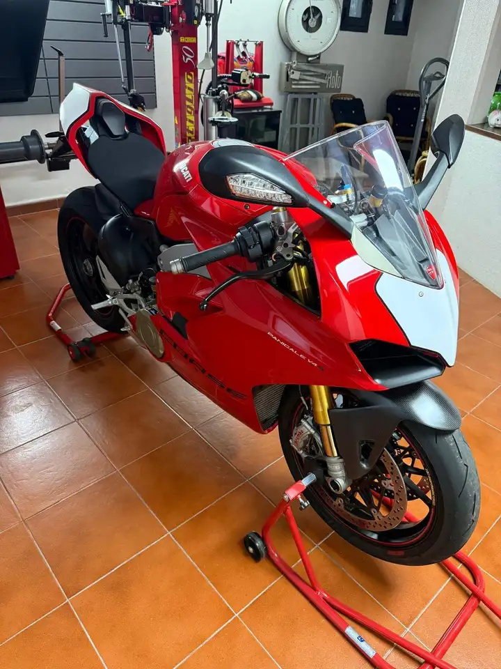 Ducati Panigale V4 S