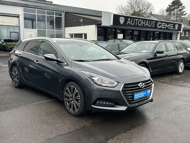 Hyundai i40 blue Style I.Hand Pano Leder Navi AHK