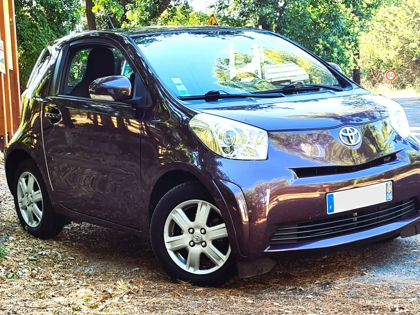 Toyota iQ iQ² 68 VVT-i Mauve - 2