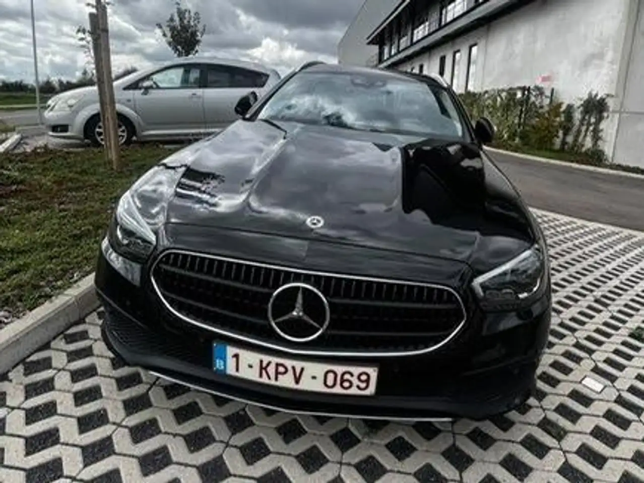 Mercedes-Benz E 300