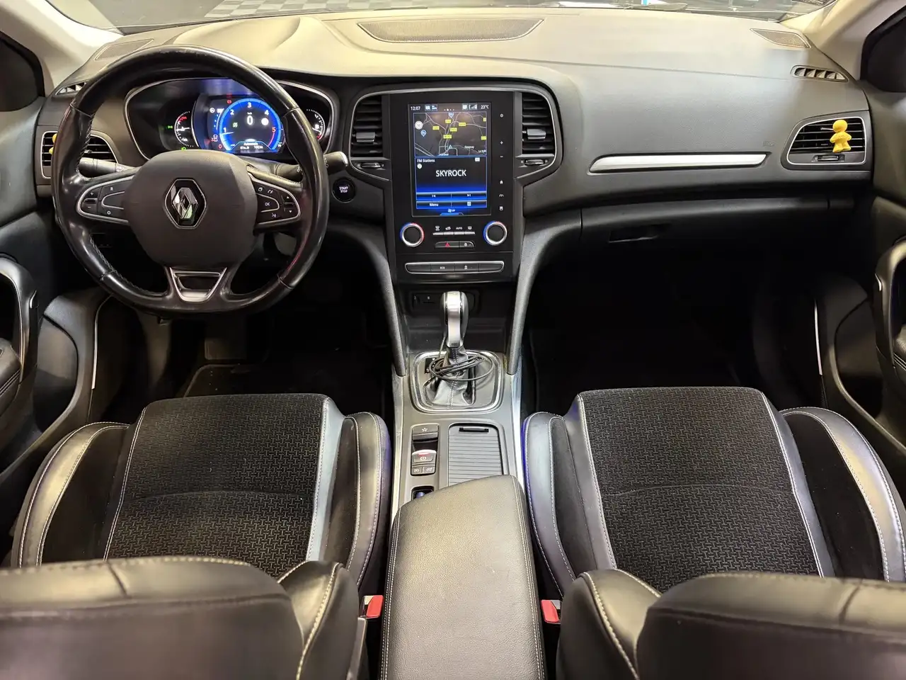 Renault Megane Coupé — photo 14