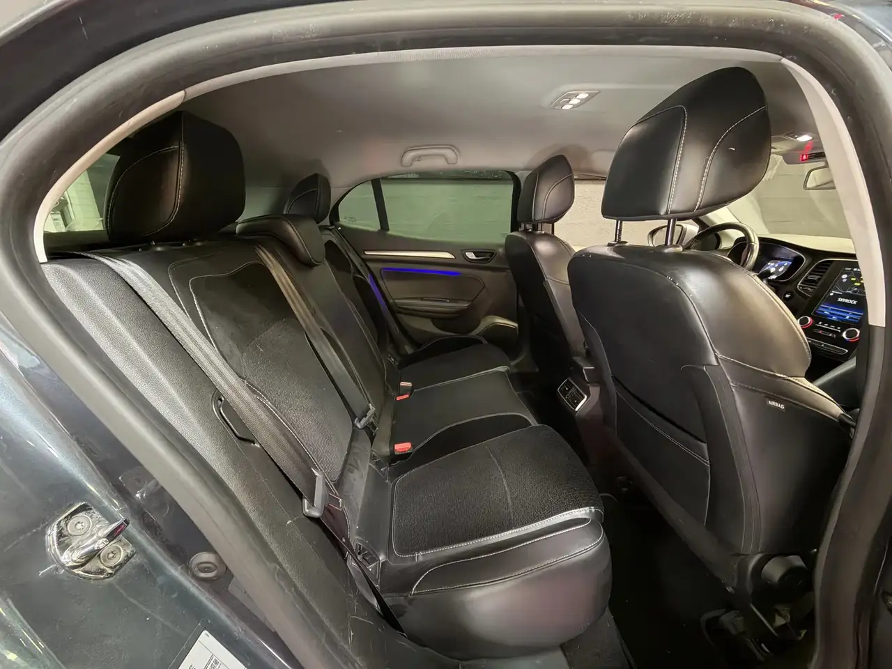 Renault Megane Coupé — photo 13