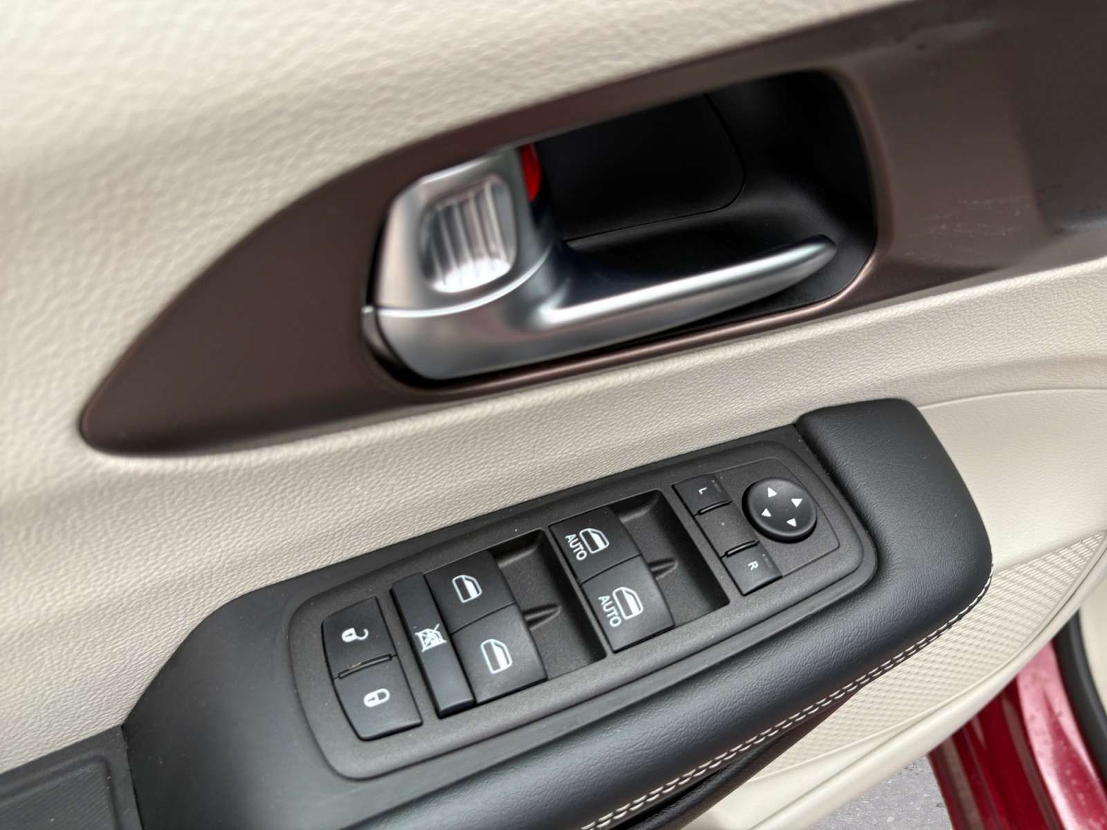 used 2023 Chrysler Grand Caravan car, priced at $35,384