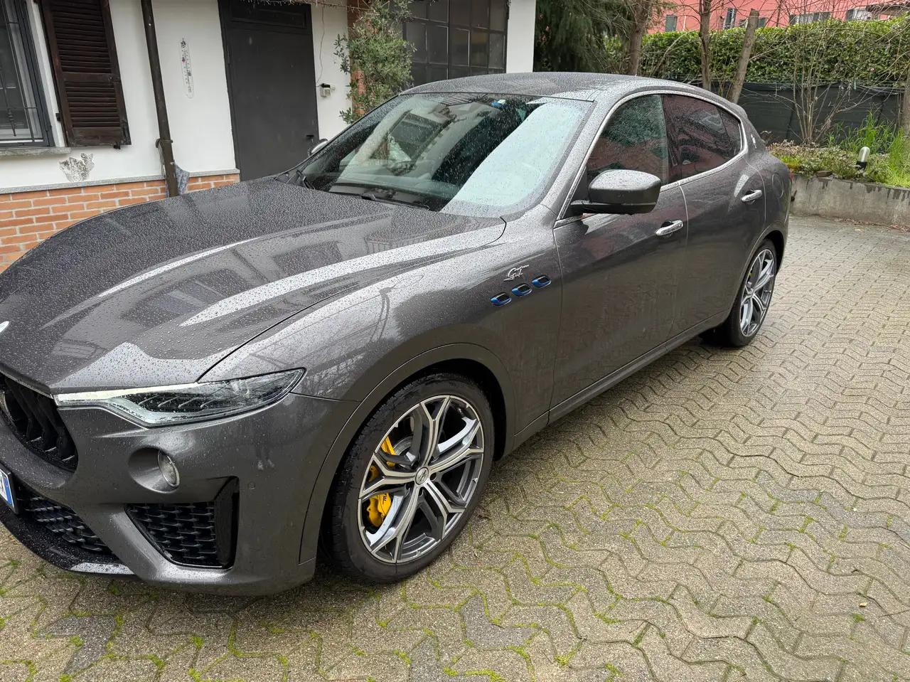 Maserati Levante 2023 — фото 13