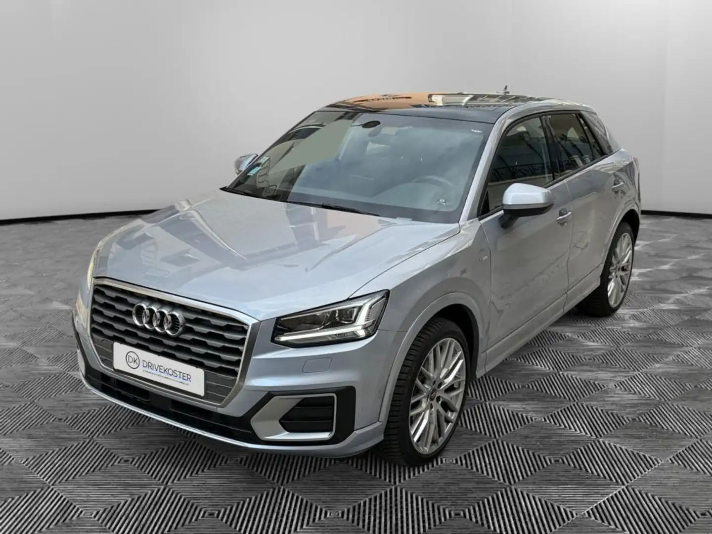 Audi Q2 1.4 TFSI COD - 150 - BV S-tronic S Line PHASE 1 Gris - 1
