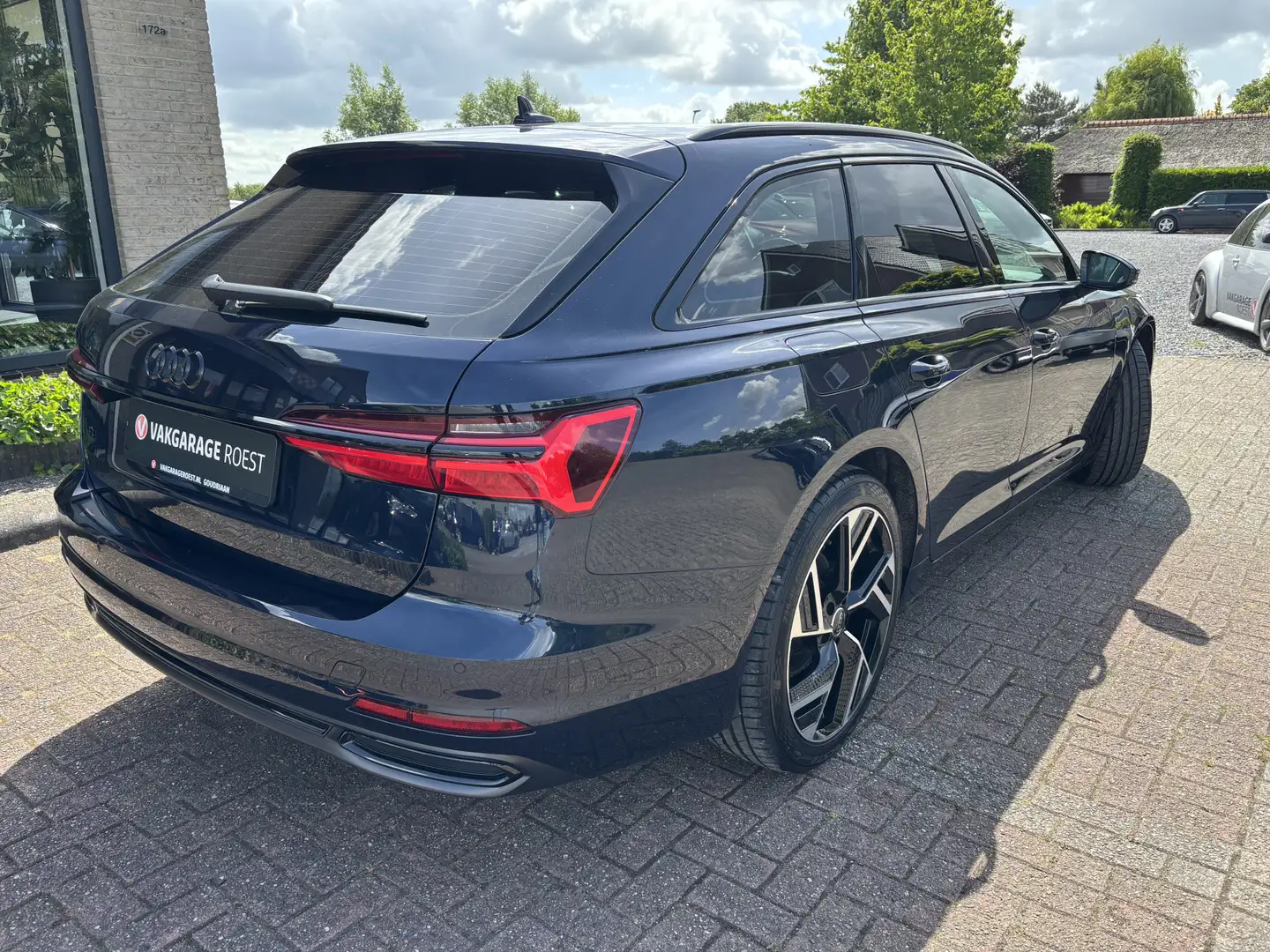 Audi A6 Avant 35 TDI Business Edition Automaat Leder / Dig Bleu - 2