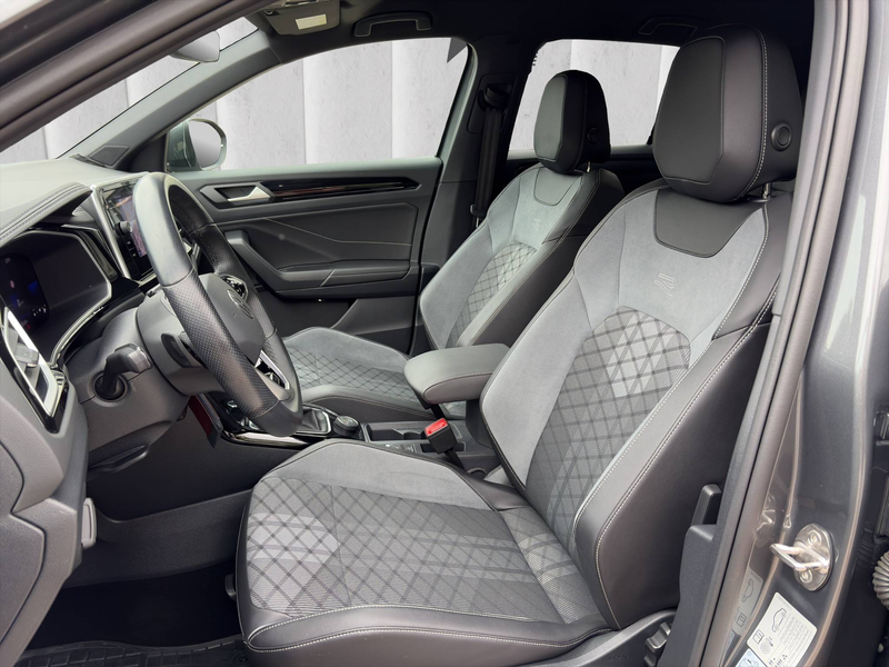 Volkswagen T-Roc R-Line 4M*DSG — photo 12