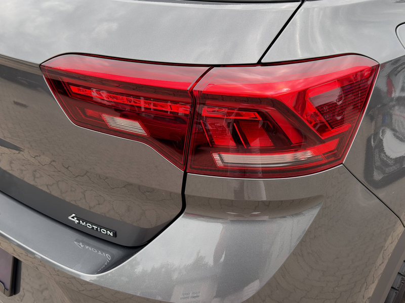 Volkswagen T-Roc R-Line 4M*DSG — photo 4
