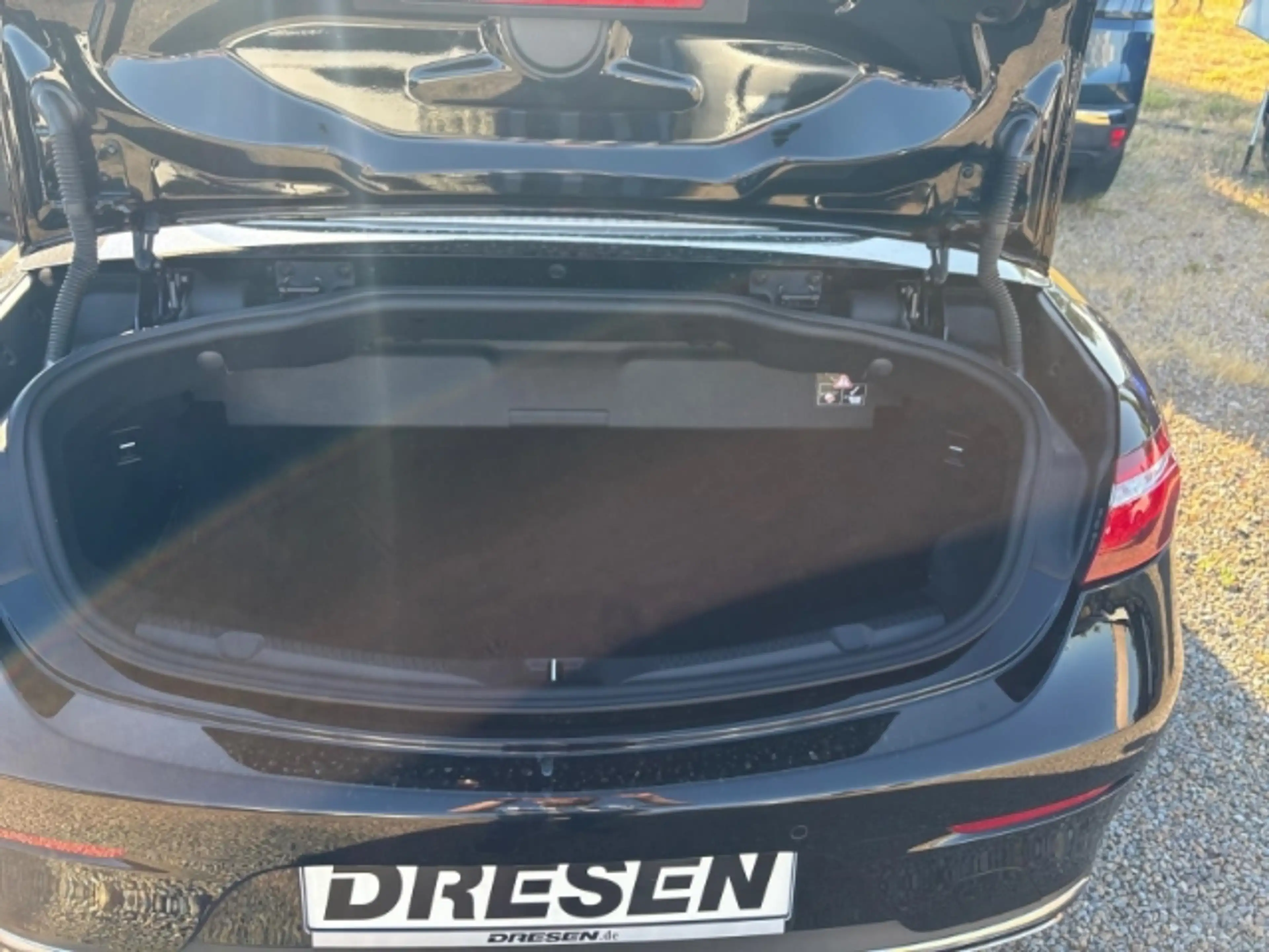 Mercedes-Benz E 400 Cabrio 3.0 Avantgarde 4Matic Navi/LED/Sitzheizung — photo 12