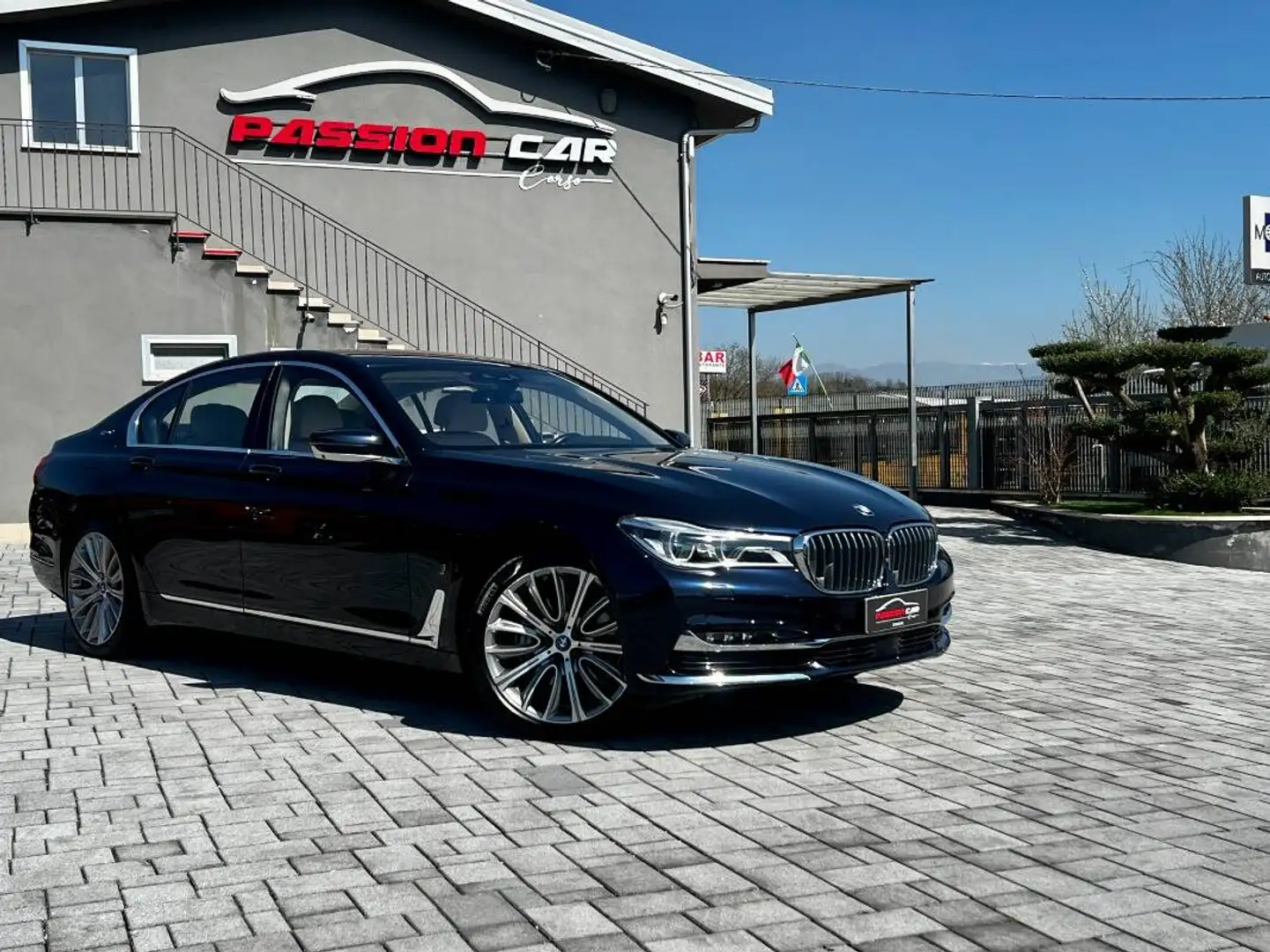 BMW 740 740e Eccelsa auto Bleu - 1