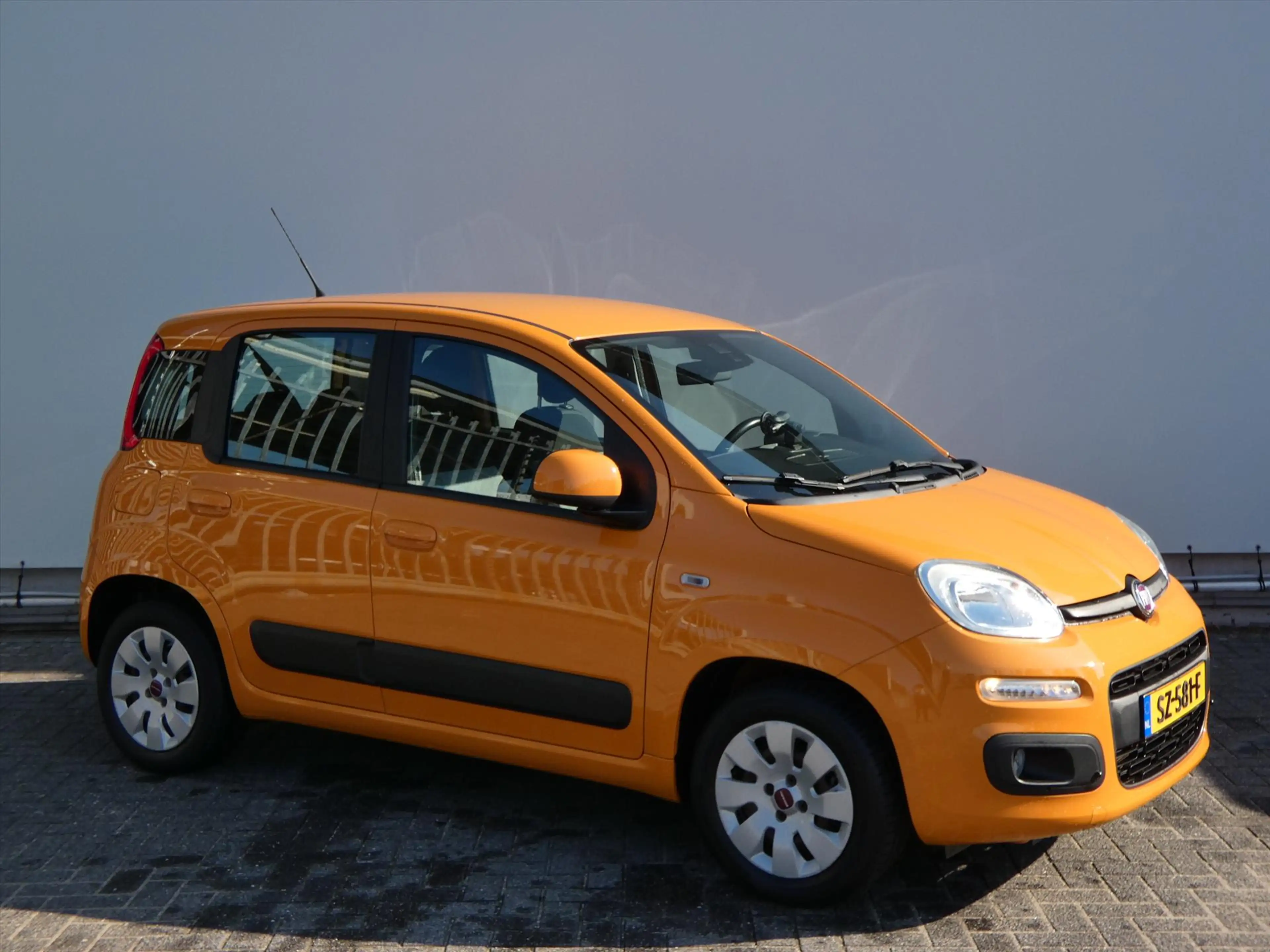 Fiat Panda TwinAir Turbo 80PK Dualogic Lounge / Uniek 48.000 — photo 3