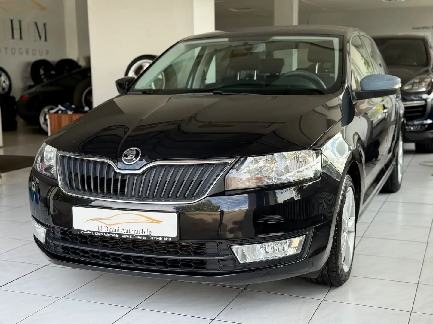 Skoda Rapid/Spaceback 1.2 TSI Spaceback Automatik/Klima/DAB/PDC/ Schwarz - 1