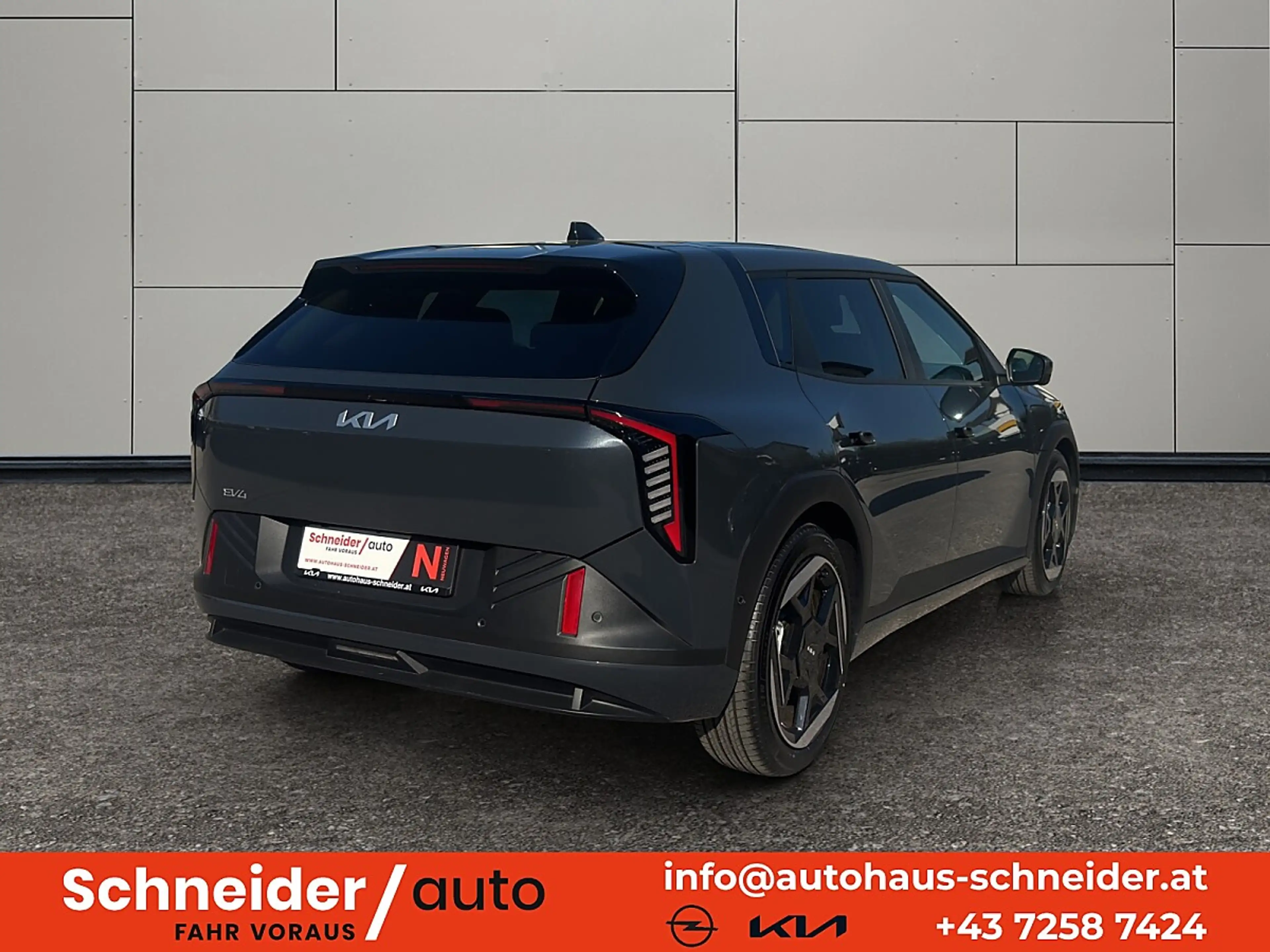 Kia EV4 HB FWD 81,4kWh Earth Plus — photo 4
