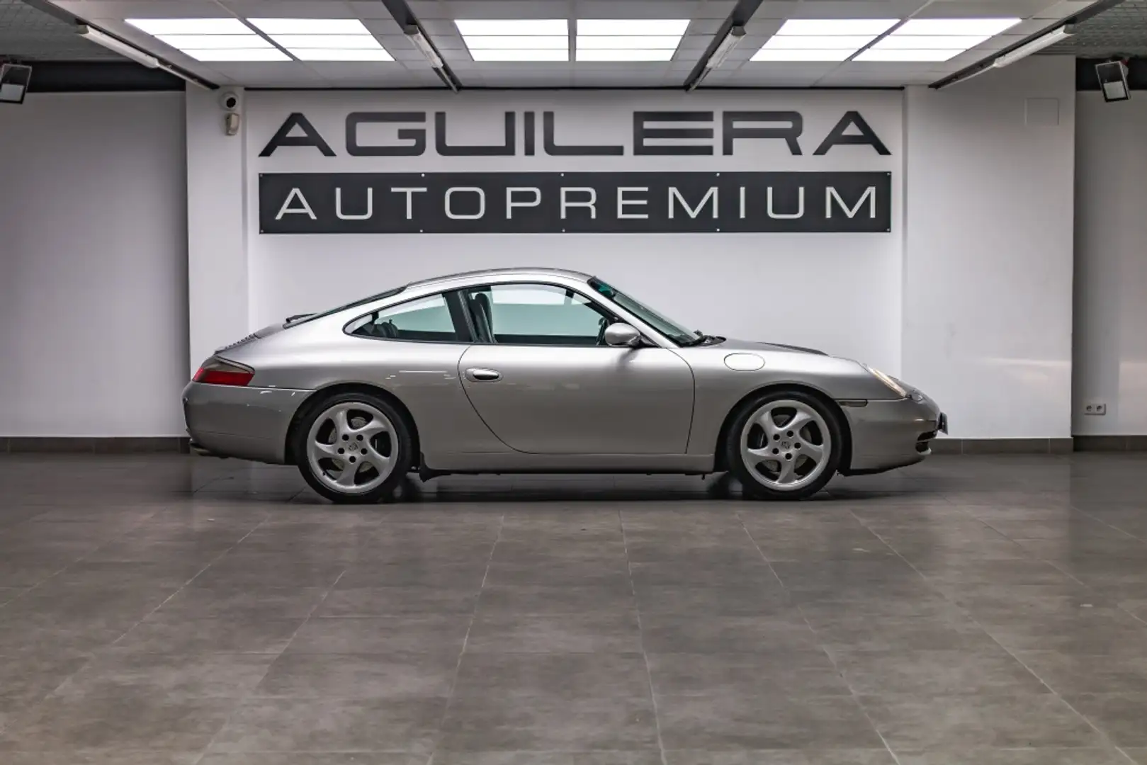 Porsche 996 Carrera Coupé Gris - 2