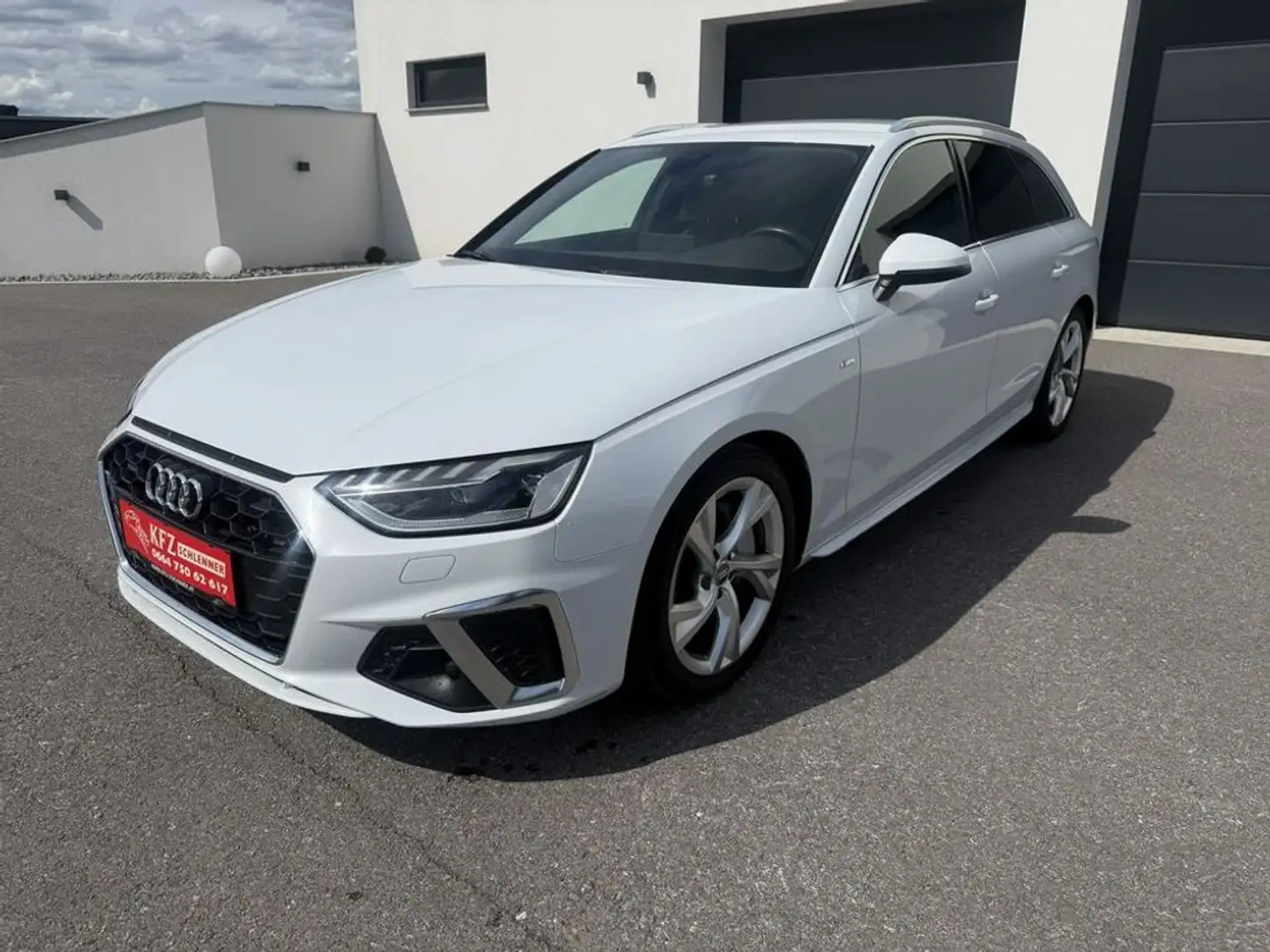 Audi A4 Avant 40 TDI S line quattro/Matrix/AHK/Standhei Weiß - 1