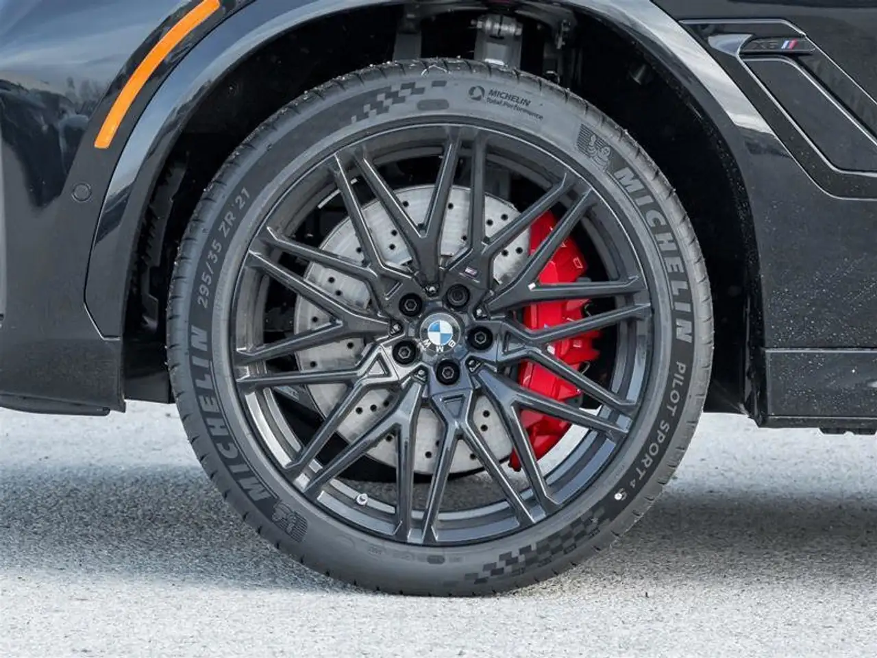 BMW X6 M снимка BMW X6 M