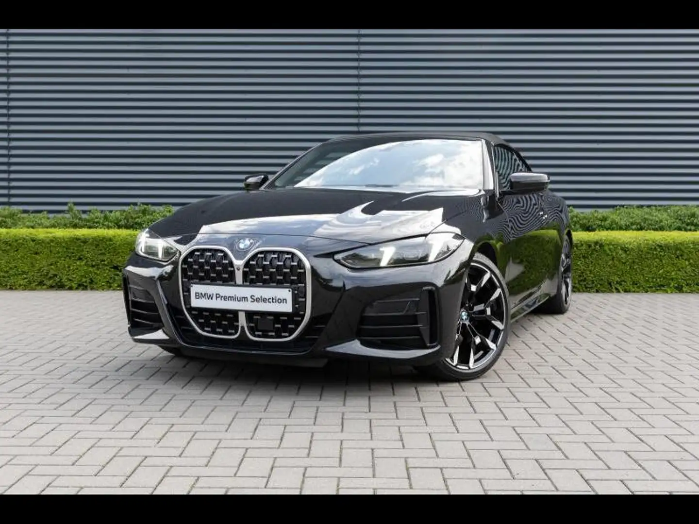 BMW 420 i Cabrio Schwarz - 1