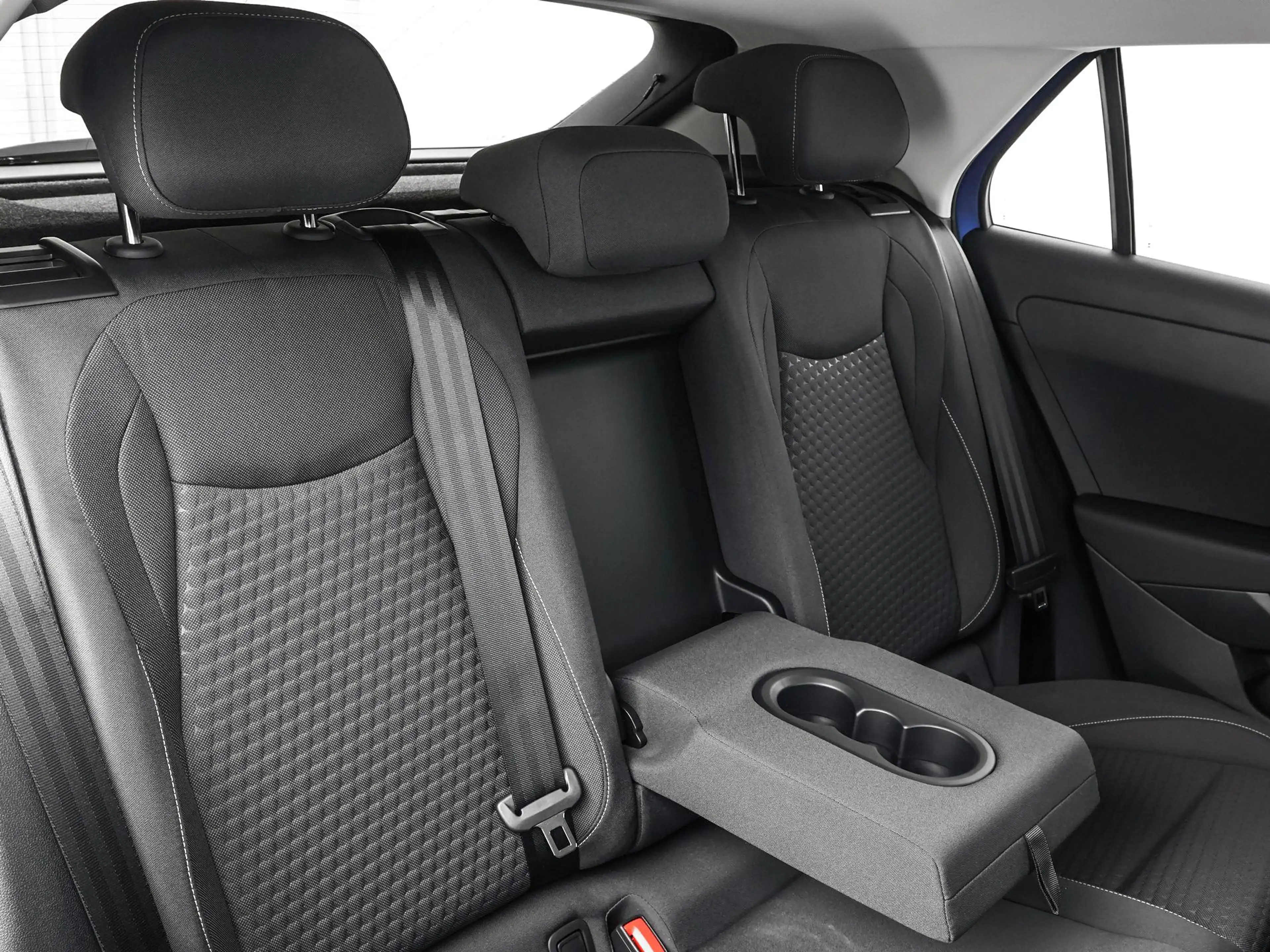 Volkswagen T-Roc Life First Edition 1.5 eTSI 116 PK 7 versn. DSG · — photo 13