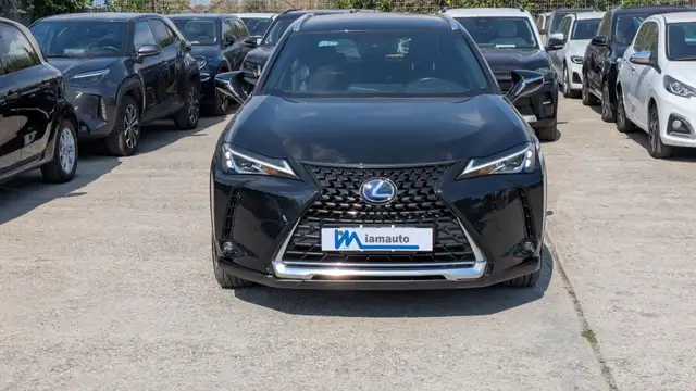 Lexus Ux view 3