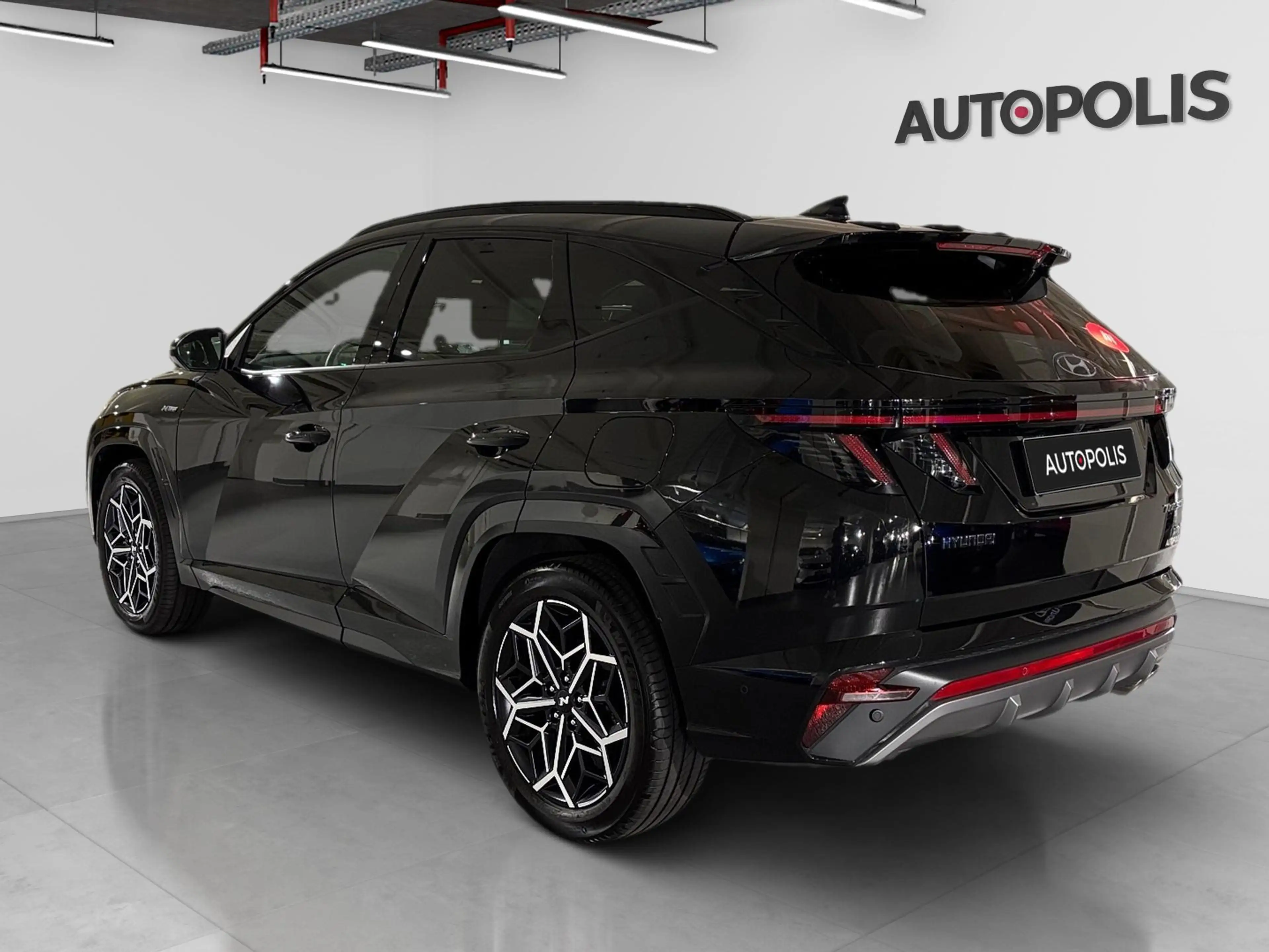 Hyundai TUCSON 1.6 N LINE PLUG IN HYBRID — photo 13